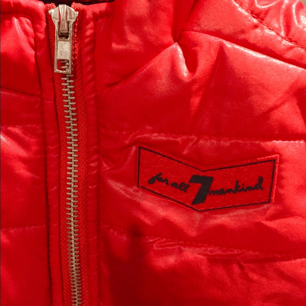 NWT PUFFER VEST - Picture 3 of 6